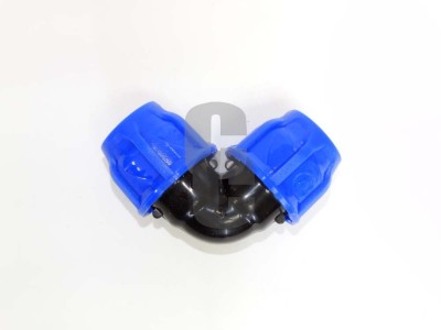 Коляно ПЕ черно ф20